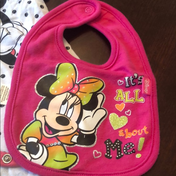 Minnie onesie and bib - Picture 2 of 2